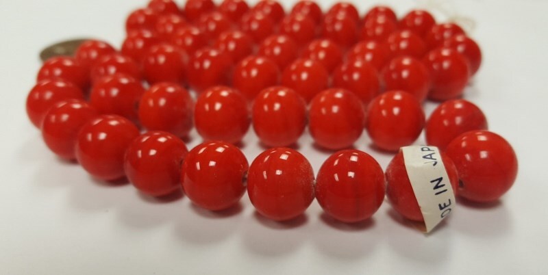 45 VINTAGE JAPANESE 1950’s CHERRY BRAND GLASS RED 12mm. SMOOTH ROUND BEADS 4647