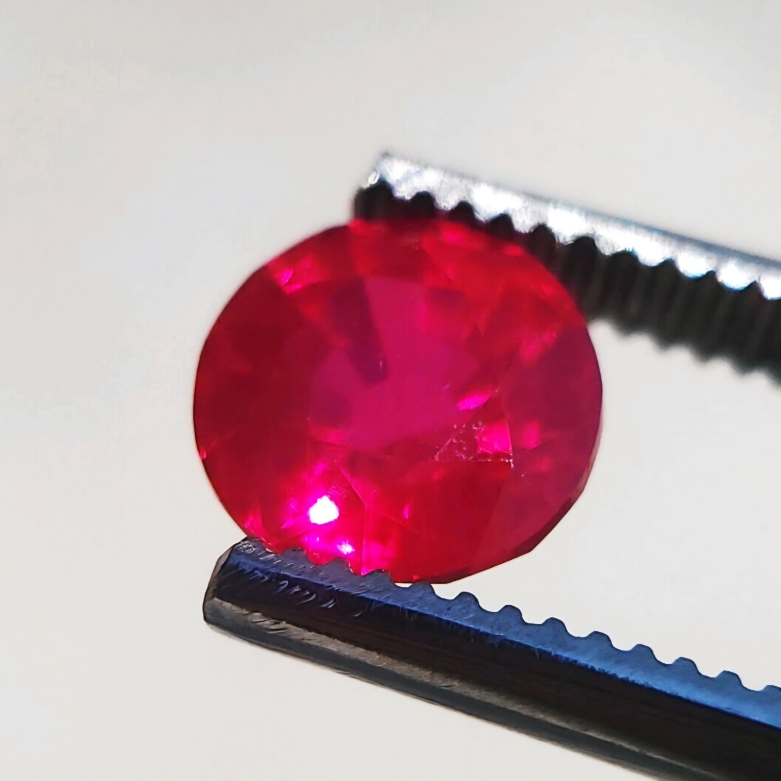 2.70 Ct VVS1 w GTL Certificate Natural Mozambique Red Ruby Round