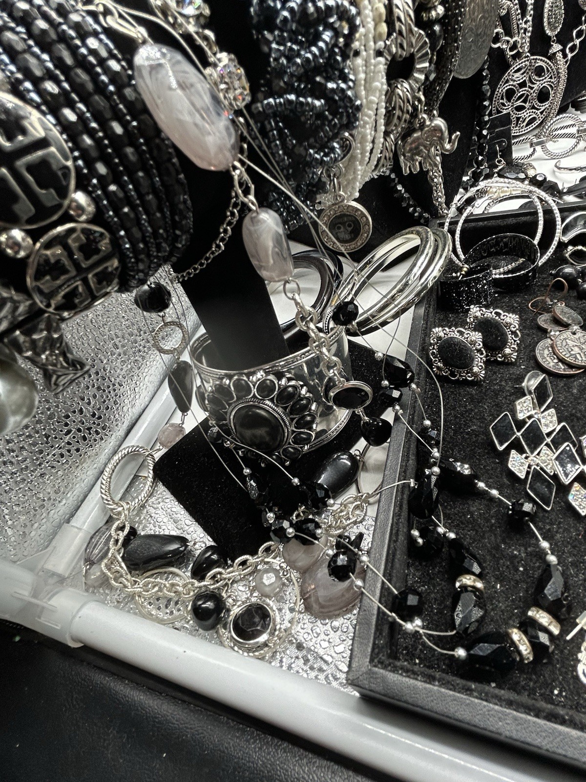 Vntg to Now Black/Silver Jewelry Lot All Wearable 8+ Lbs, 148 Pc #240