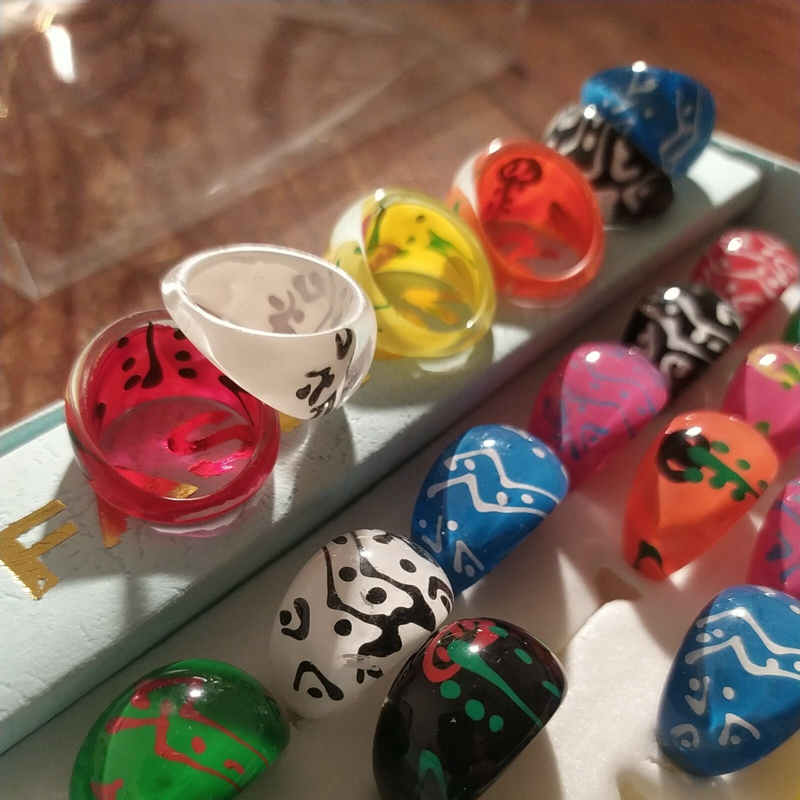 Num.108 – Resin Beach Rings – Super Colorful Pop Art – Various Mixed Sizes