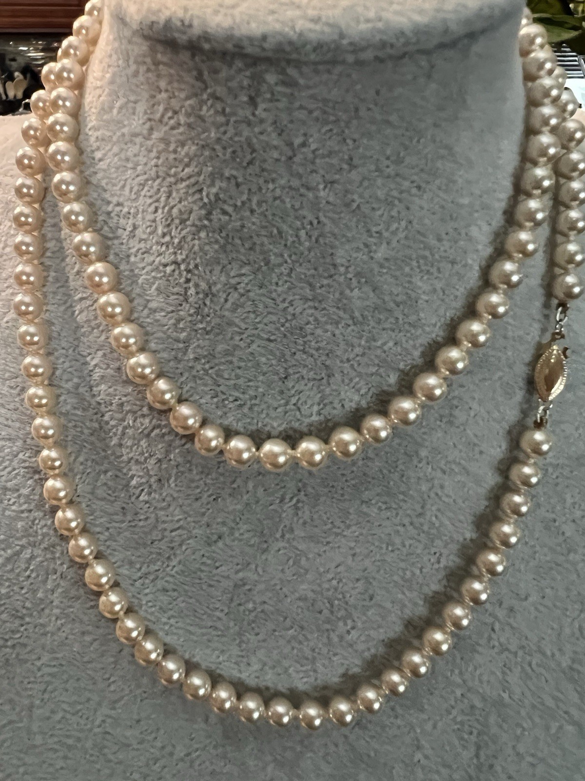 VINTAGE MAJORCA PEARL NECKLACE 14K G.F. CLASP 30 IN. 5MM PEARLS FROM SPAIN NOS.