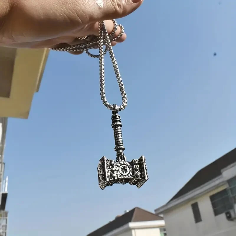 Titanium Steel Hammer Necklace, Retro Domineering Fashion For Men