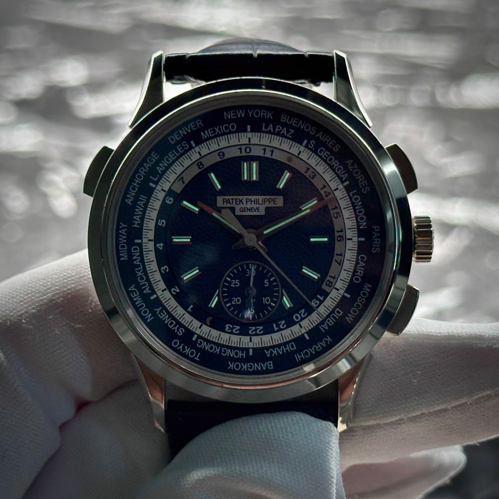 Patek Philippe World Time Flyback Chronograph 5930G White Gold Complete 39.5mm