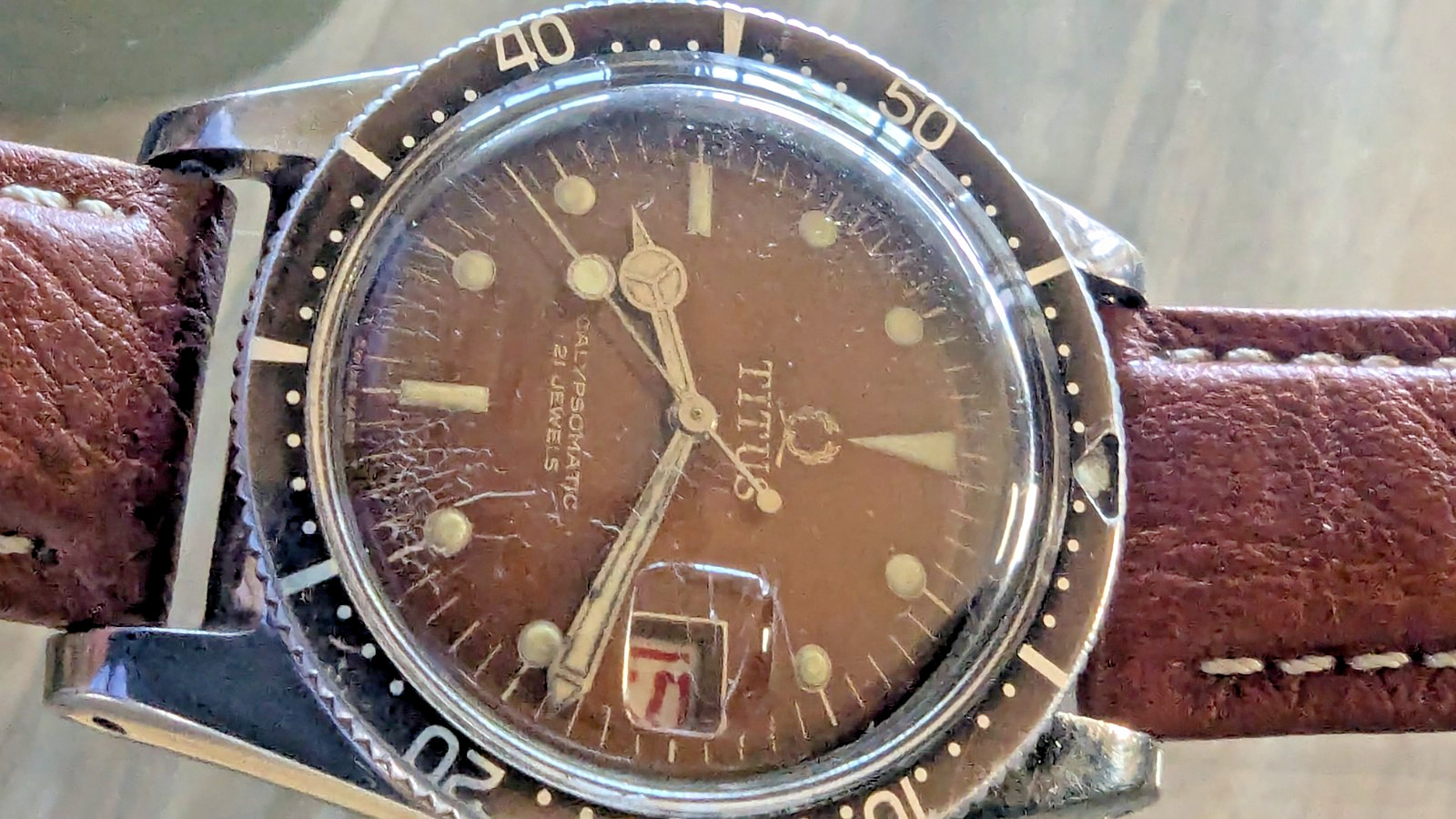 Vintage Titus Calypsomatic 7085 RARE Brown Dial Big Crown Model Caliber ETA 2472