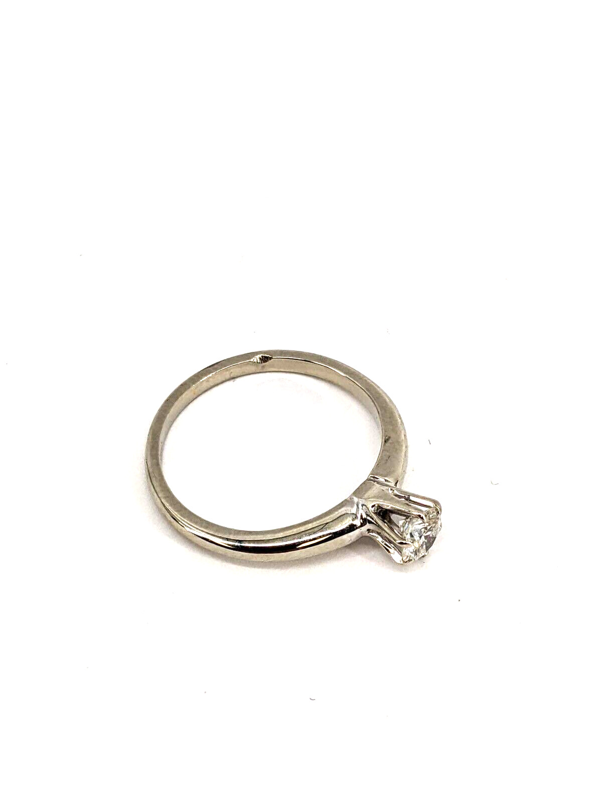 18KT White Gold 2.19g Single Diamond Ring Size 5, 0.27cttw Approx.