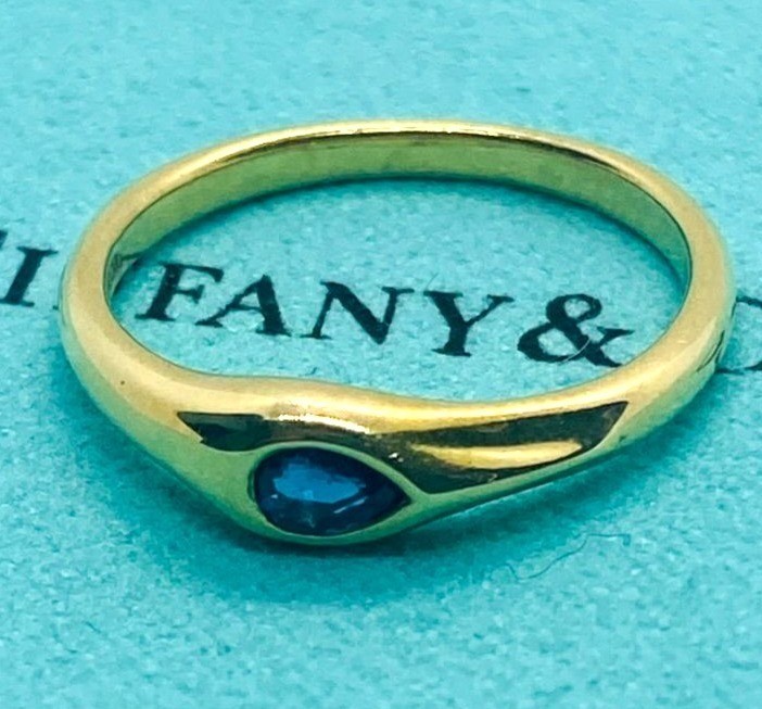 Tiffany & Co Blue Pear Shape Blue Stone 18k Yellow Gold