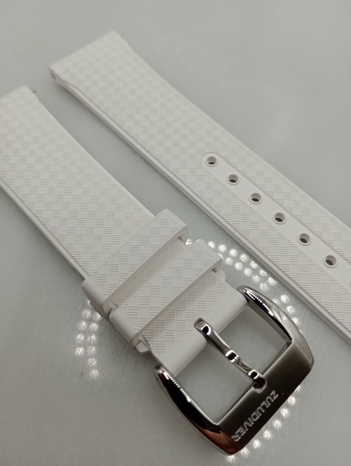 New 22mm Watchgecko Zuludiver HNBR Rubber Watch Strap White Quick Release 6B332