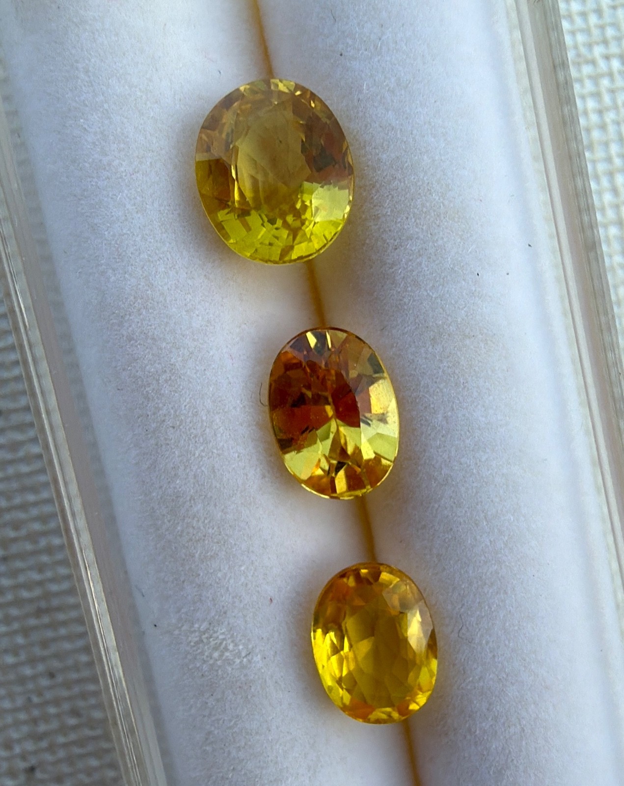 Perfect Yellow Sapphire Lot Natural Gemstone Oval Cut 3.25 carats