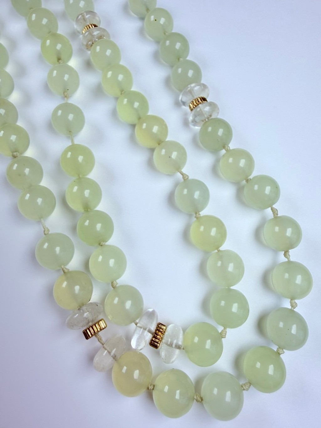14K Gold Icy Translucent Jade 570 CT Natural 10MM Bead 36″ Knotted Necklace 114g