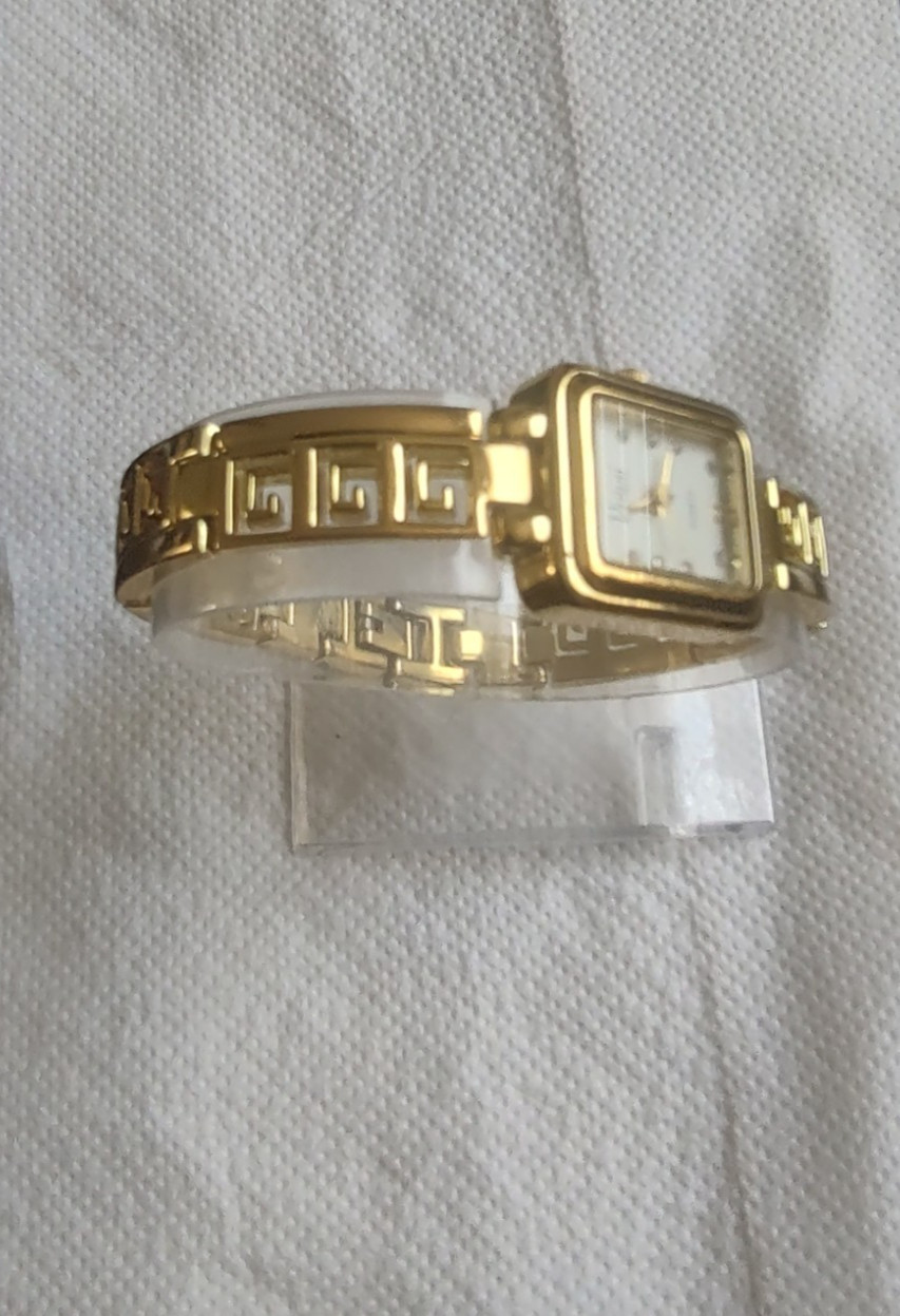 Vivani Bracelet Watch gold tone Women’s Girls Female A507-39