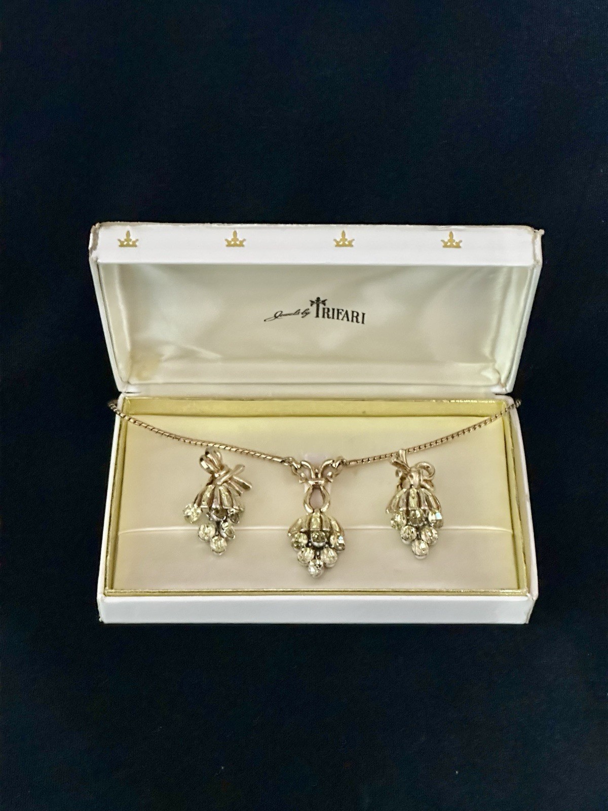 TRIFARI “Grapes” Set 1950 Jonquil Trifanium Alfred Philippe PAT PEND w/Box