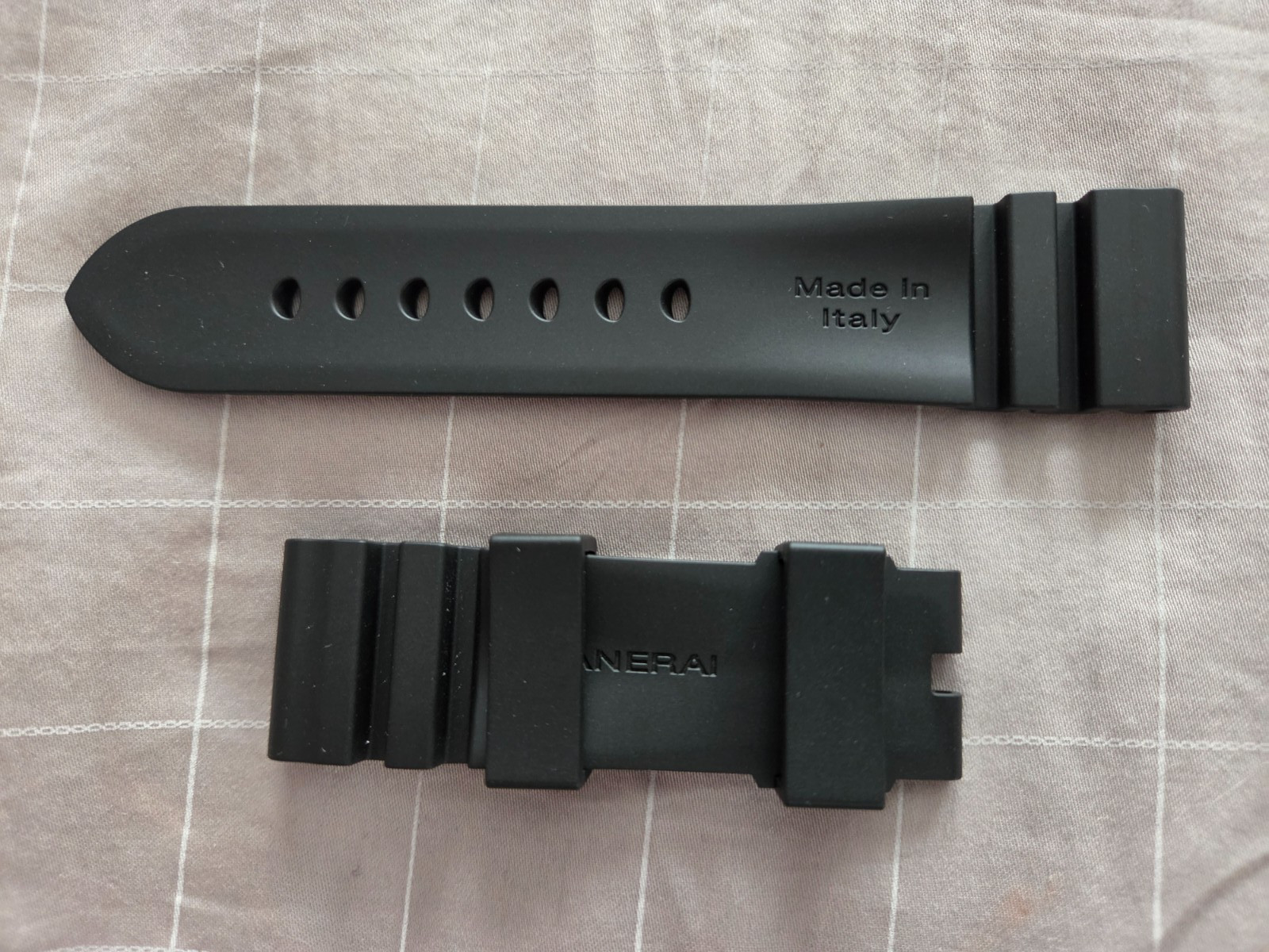 Original PANERAI Black Rubber Watch Strap MXE0L6VS 24/22mm