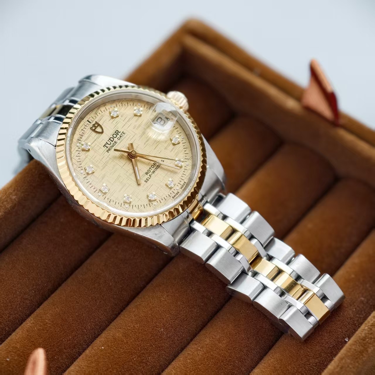 Tudor Gilding Linen Dial Prince 72033 Men’s Watch Automatic 32mm Date