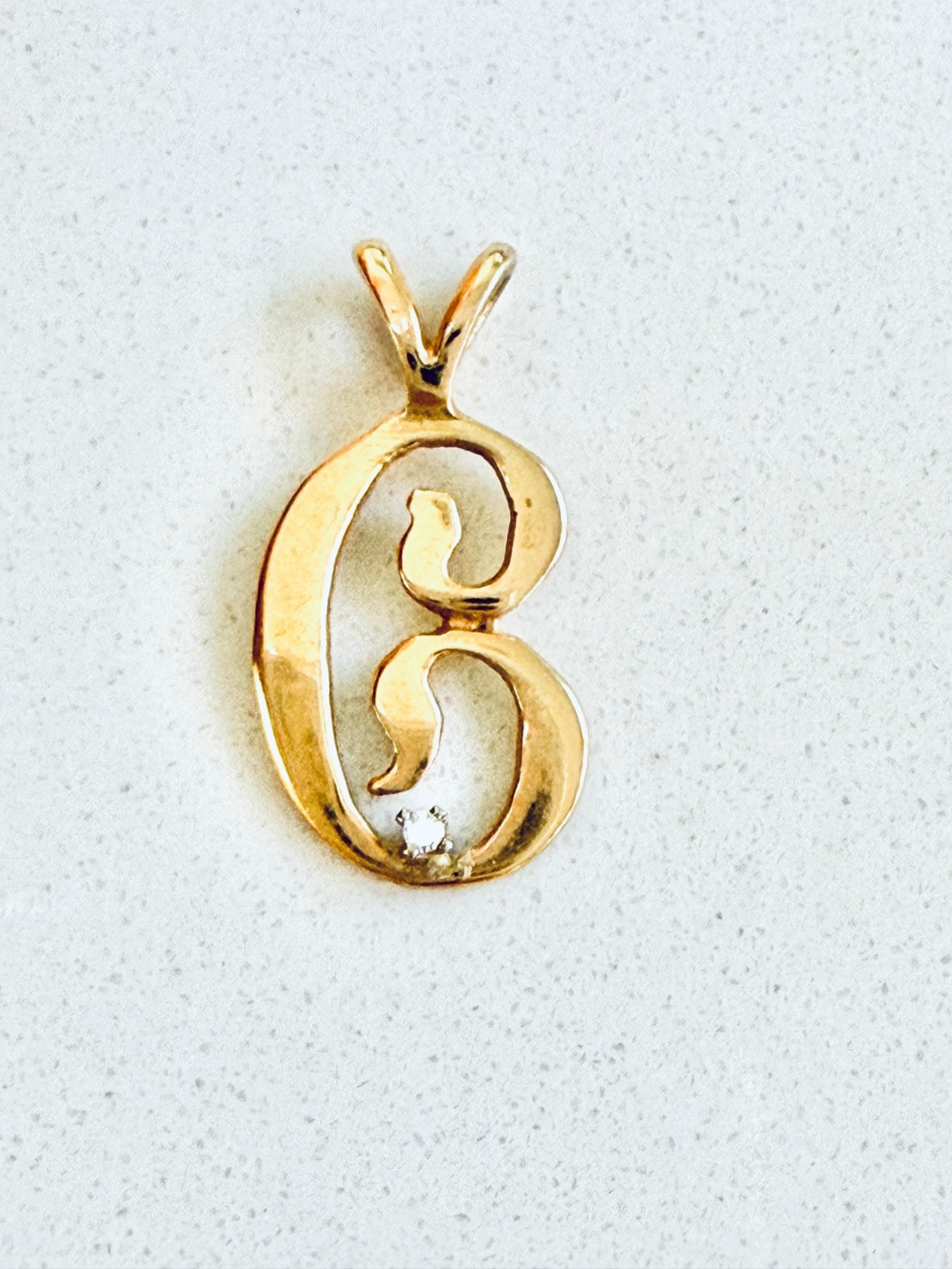 VINTAGE 14kt GOLD “C” INITIAL CHARM / PENDANT with DIAMOND 2 gram