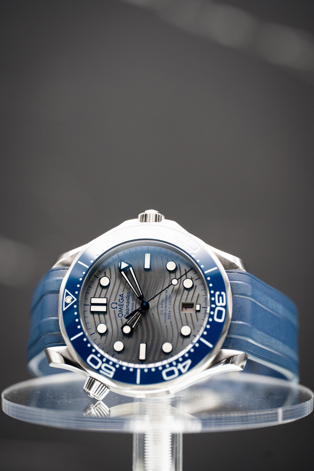 Omega Seamaster Diver 300M 42mm Grey Dial Ceramic Bezel Full Box & Papers