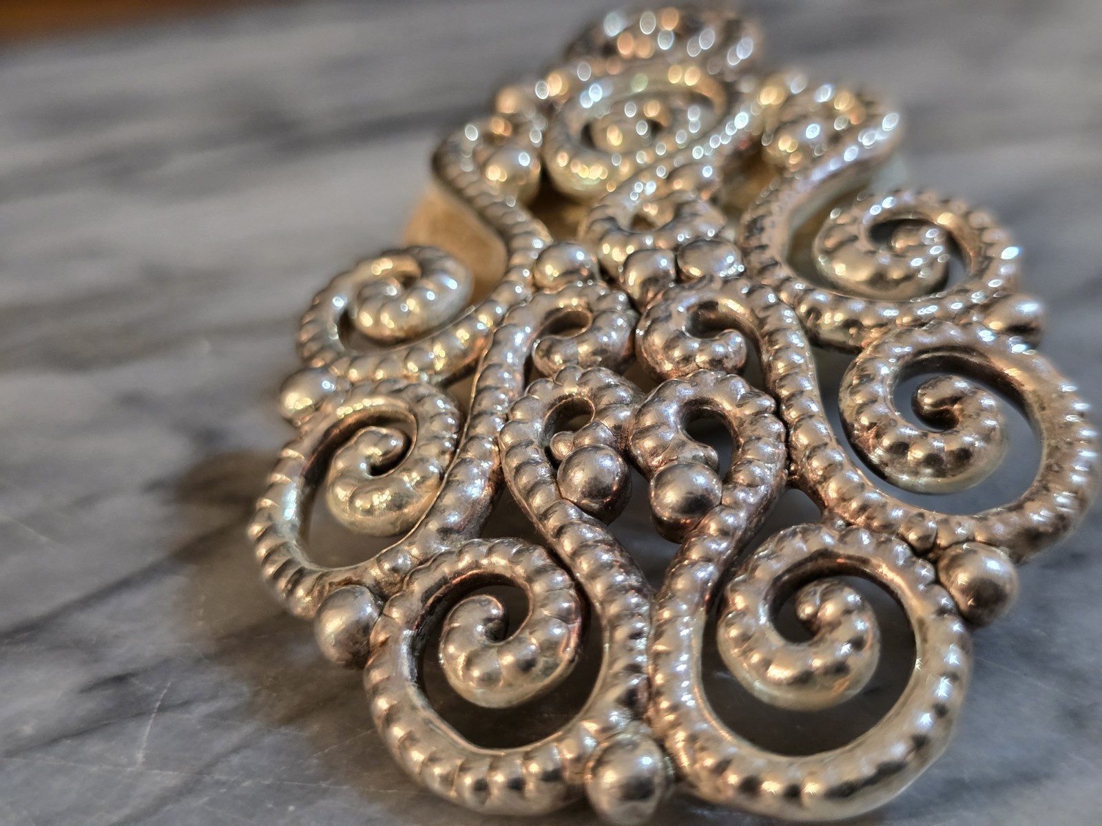 ​Vintage PZ Israel 925 Sterling Silver Scroll Filigree Openwork Puff Pendant…