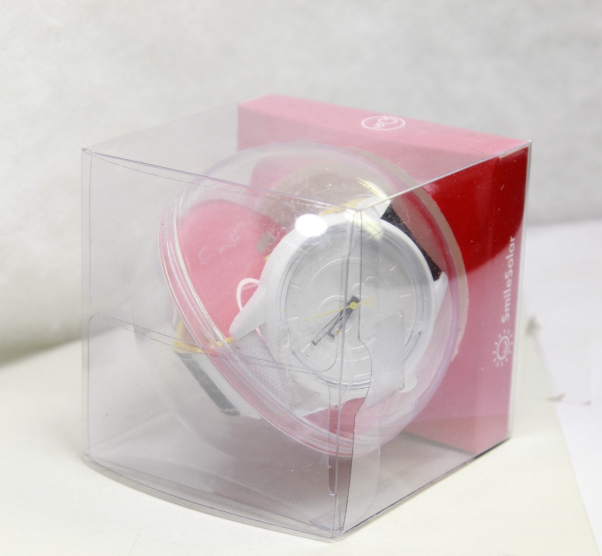 Q &Q JAPAN Waterproof Unisex Kids Analog Quartz Watch/ White Yellow Black