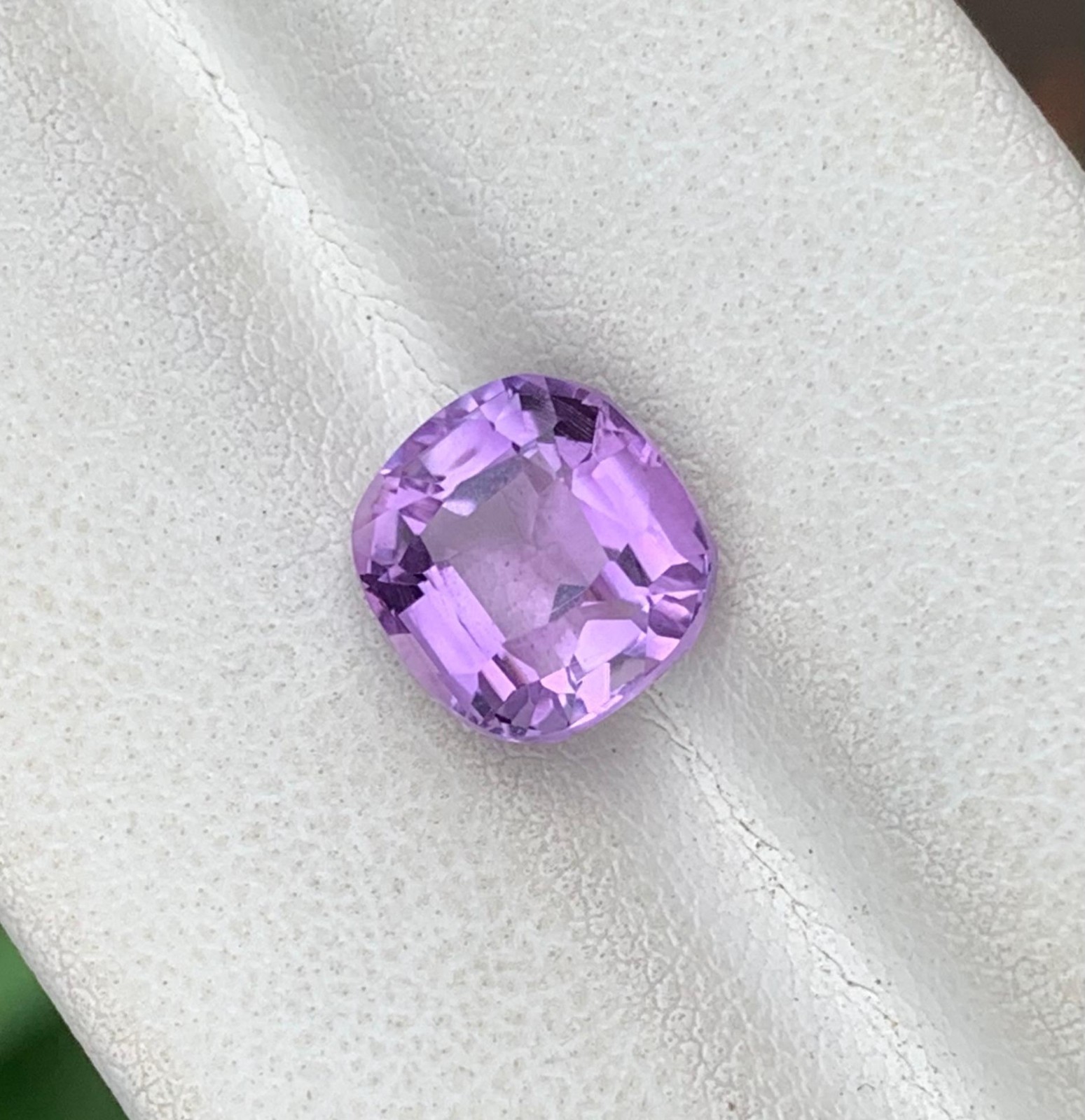 3.00Carat Beautiful Amethyst loose gemstone from Brazil.