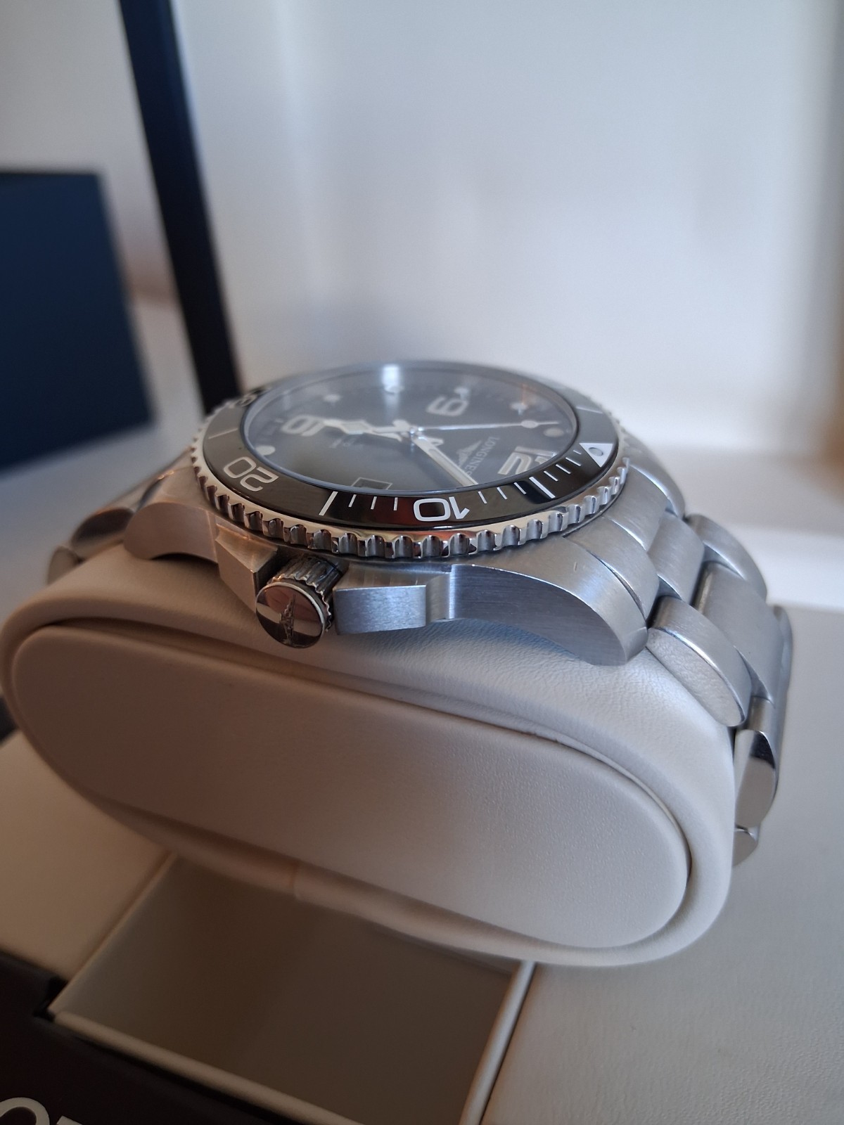 Longines HydroConquest 41mm ceramic L3.781.4.56.6