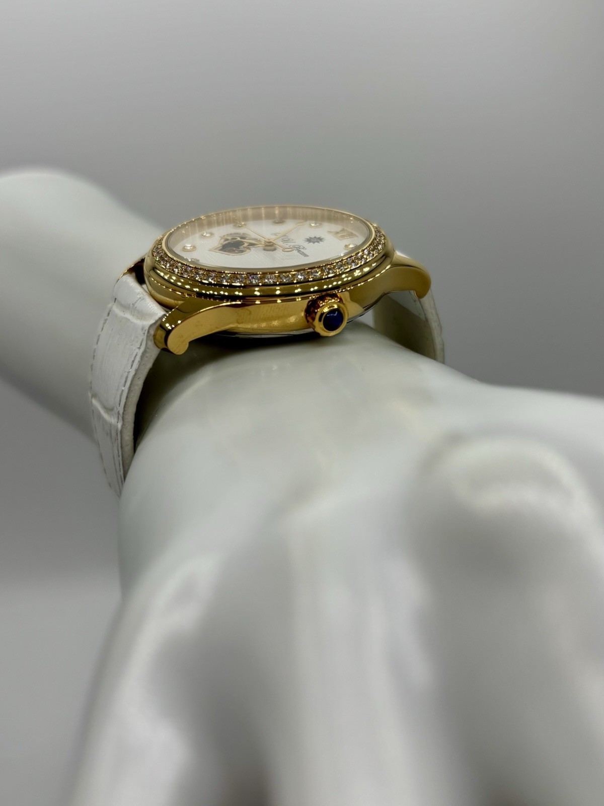 R.U. BRAUN Automatic 27 Jewels Women’s Watch 38mm Stainless Steel w/ Box