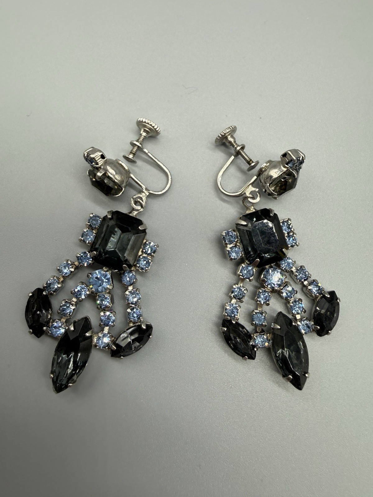 Vintage Silver tone Rhinestone Screw backs. Unbranded.