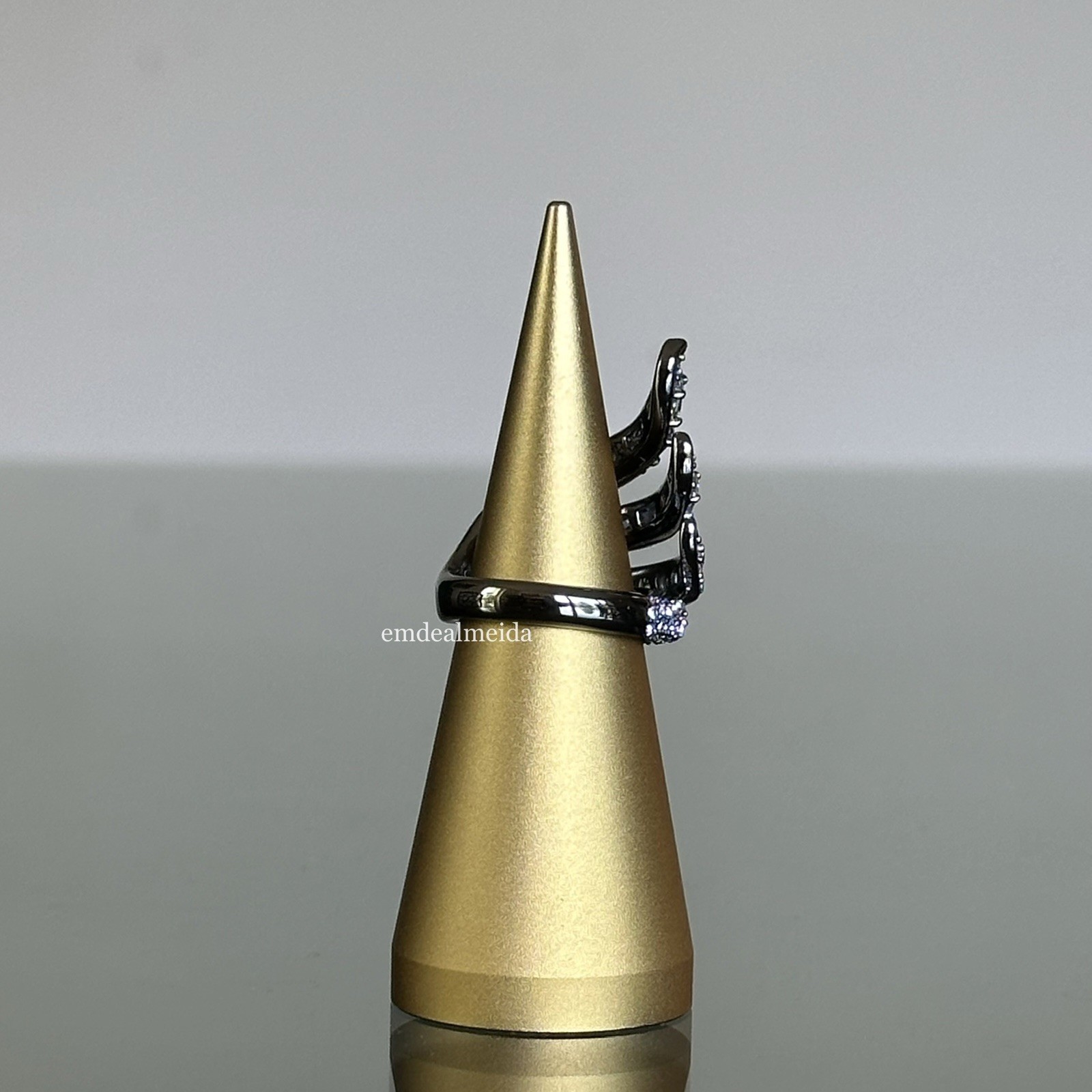 Swarovski Crystal Vienna Collection Swan Ring Ruthenium Plated 55 (US 7) 5709285