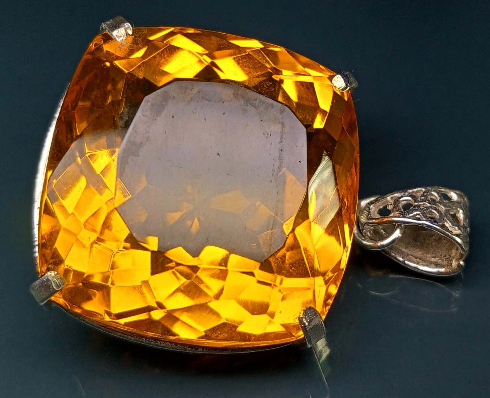VVS Pendant Topaz Yellow Cushion Cut 134+ Ct Natural Gemstone EGL Certified
