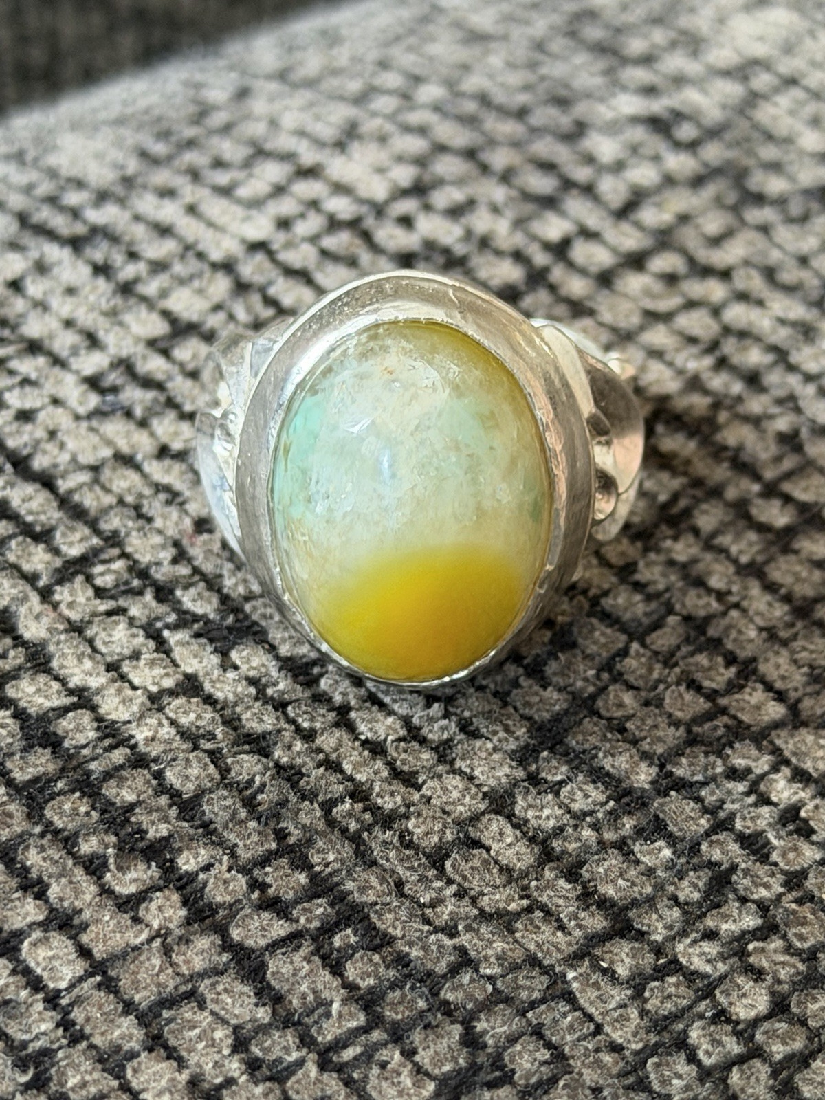 Silver Tone Oval Yellow Green Agate Cabochon Bezel Cocktail Ring Size 9