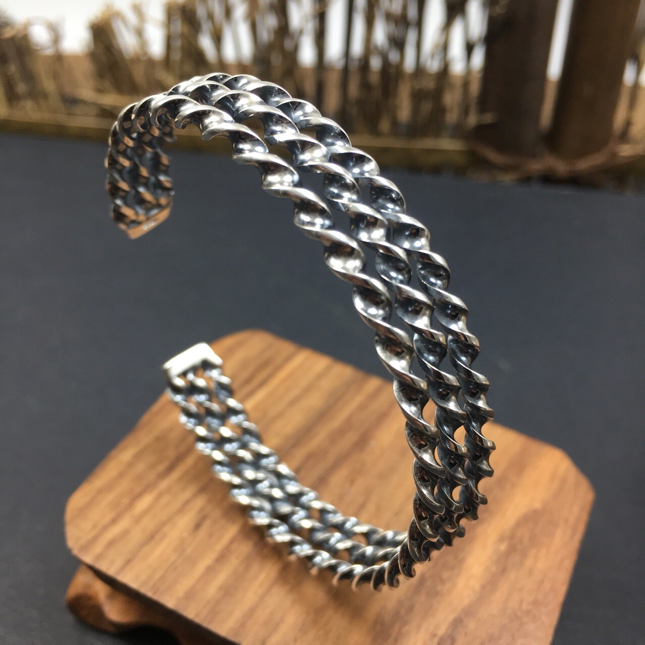 A25 Twisted Spiral Bangle Sterling Silver 925