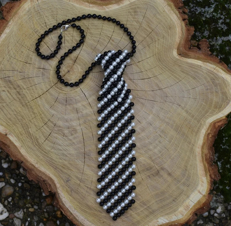 Elegante Perlen Krawattenkette Damen – Handgefertigte Halskette Collier Schmuck