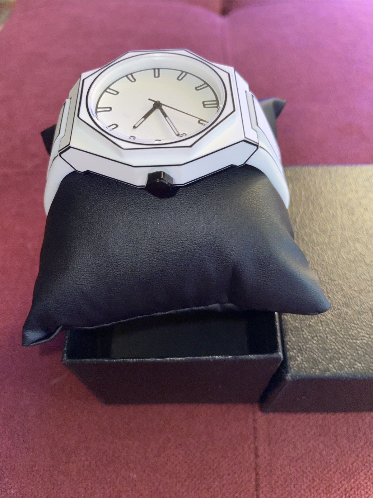 😎 COOL White/Black Outline 2D SKETCH EFFECT Watch Silicone Band Quartz