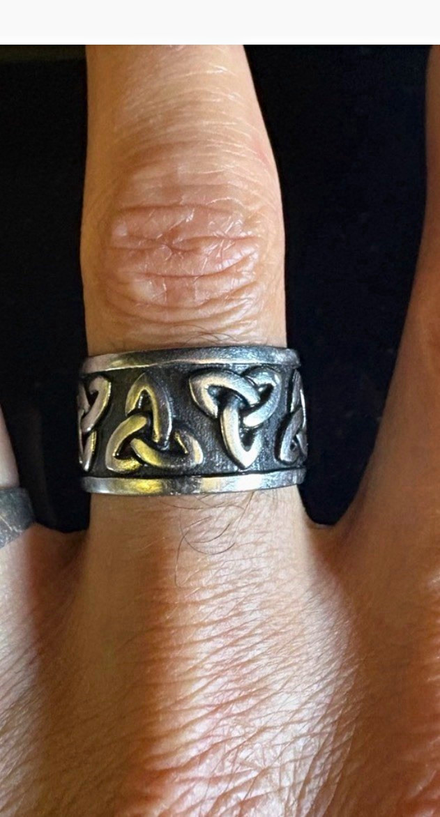 Vintage Mens Trinity knot Celtic Ring size 10 wide ring