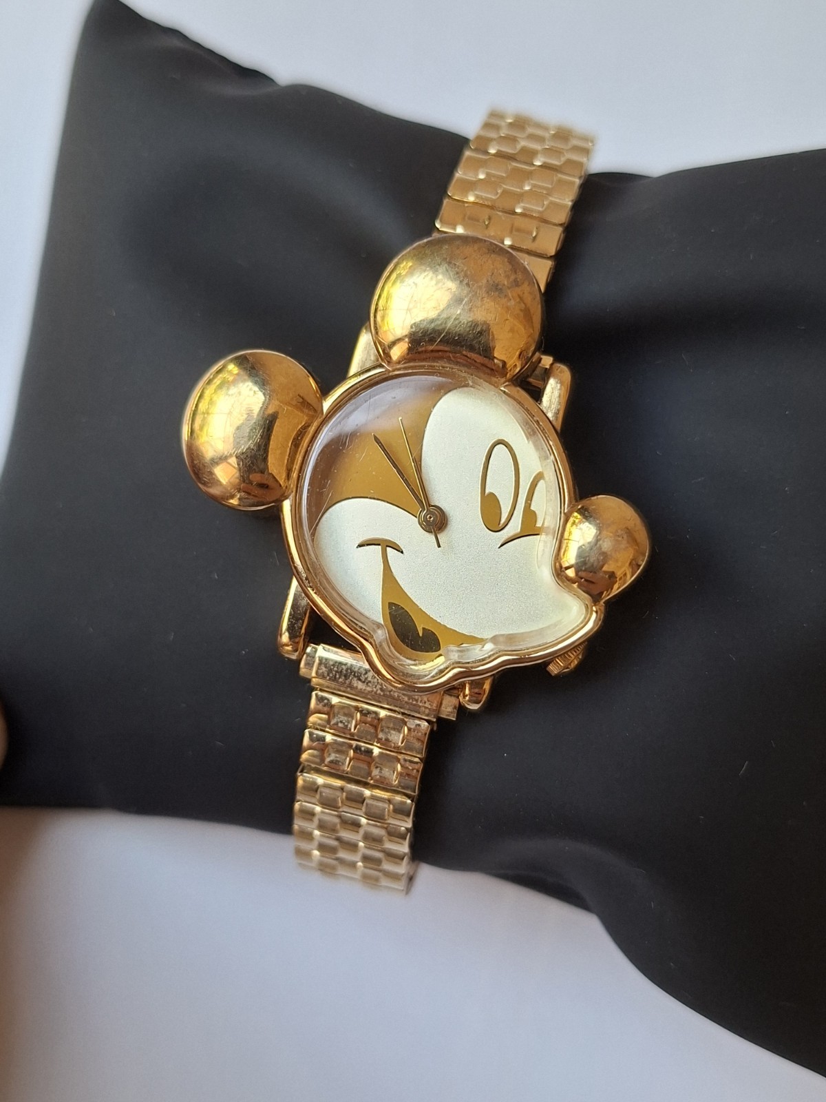 Vintage Disney Mickey Mouse MU0729 Gold Tone Quartz Watch SII Japan Runs