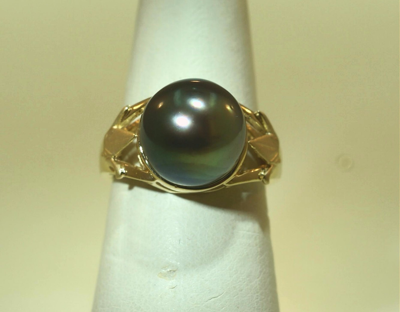 Hawaiian 14k Yellow Gold 11.6mm Tahitian Pearl Sadako Origami Peace Crane Ring