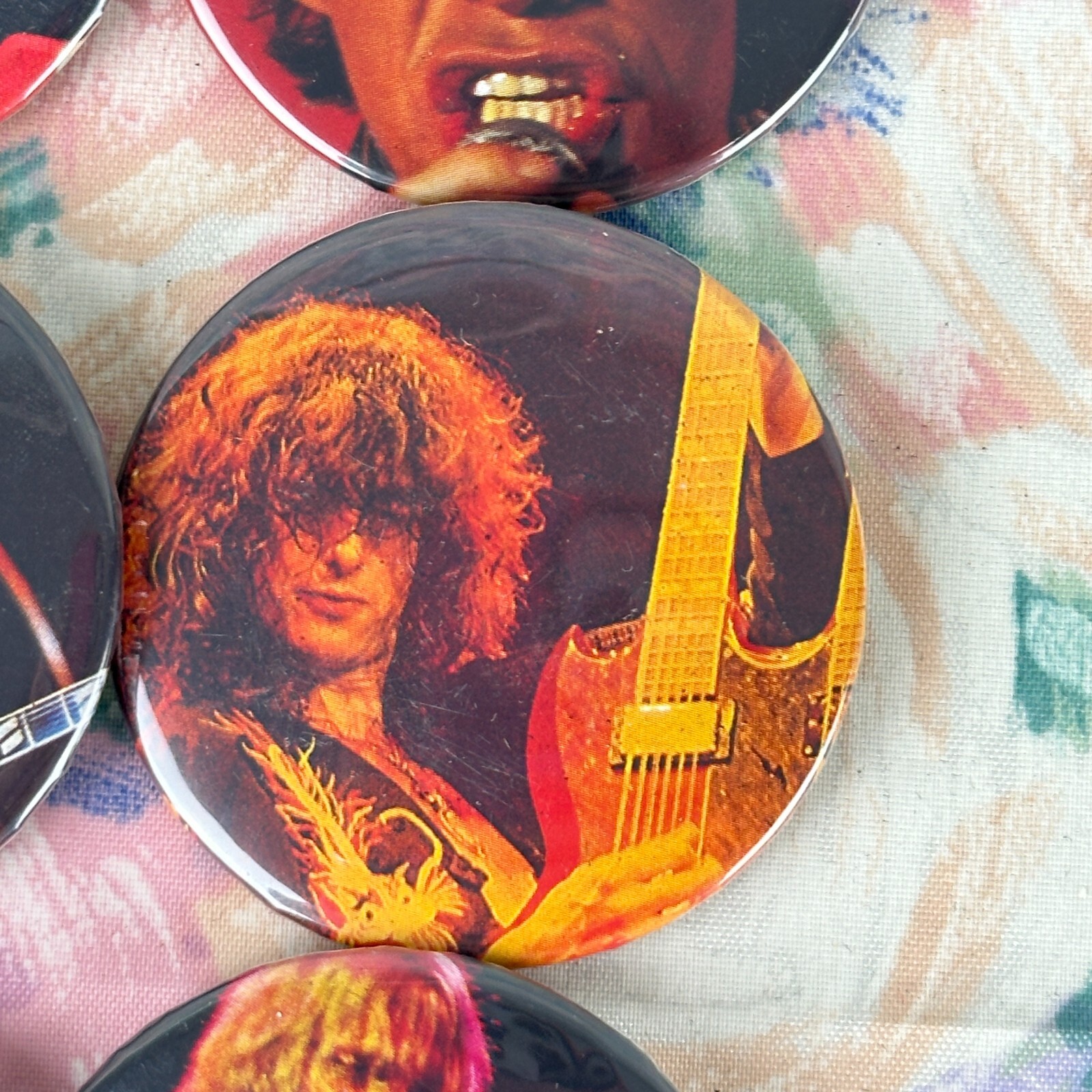 Vintage LOT OF 6 Mixed Classic Rock N Roll 2″ Pin Back Button Springsteen NOS