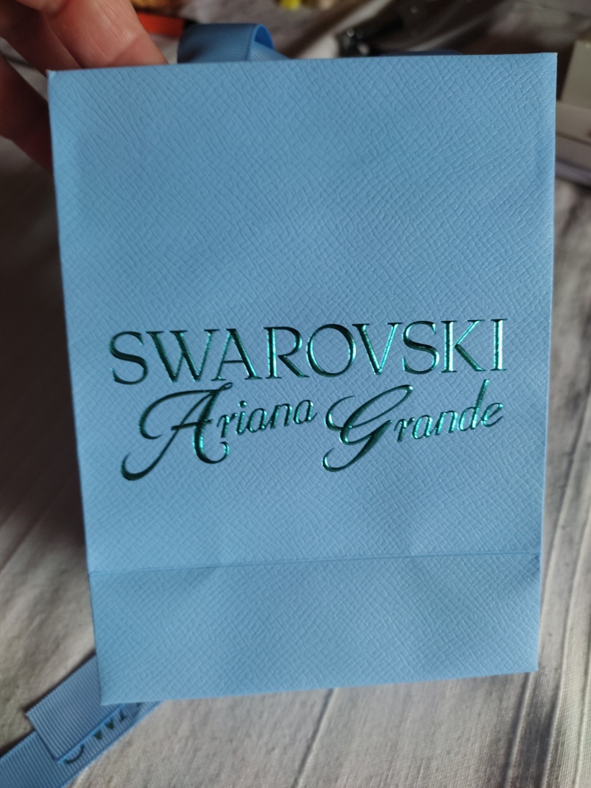 Swarovski By Ariana Grande GWP_Dragonfly Earbuds Pouch #5759596