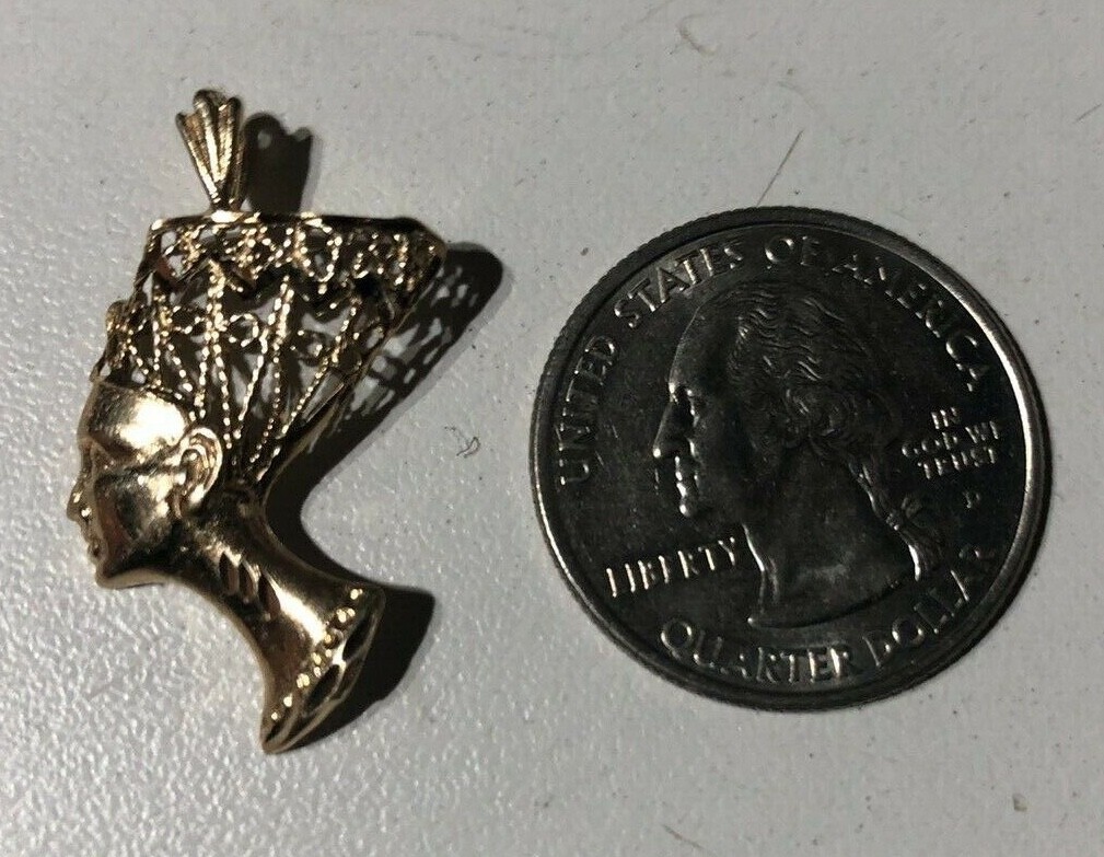 14K Nefertiti Pendant 1.1/4″ Length ~ 0.06oz/1.6g