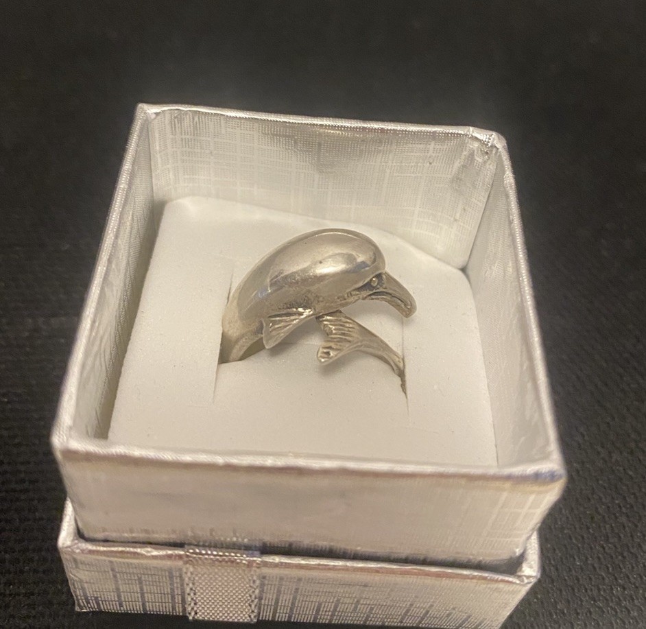 STERLING SILVER DOLPHIN RING SIZE 5 4.0G
