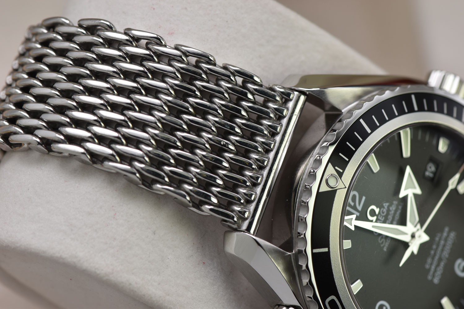 Omega Planet Ocean XL 45.5MM Auto Black Dial Shark Mesh Bracelet 2500D 2200.53