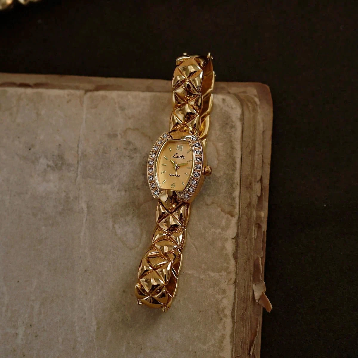Gold French Vintage Style Unique Dainty Women’s Wrist Watch Trendy Cute Gift