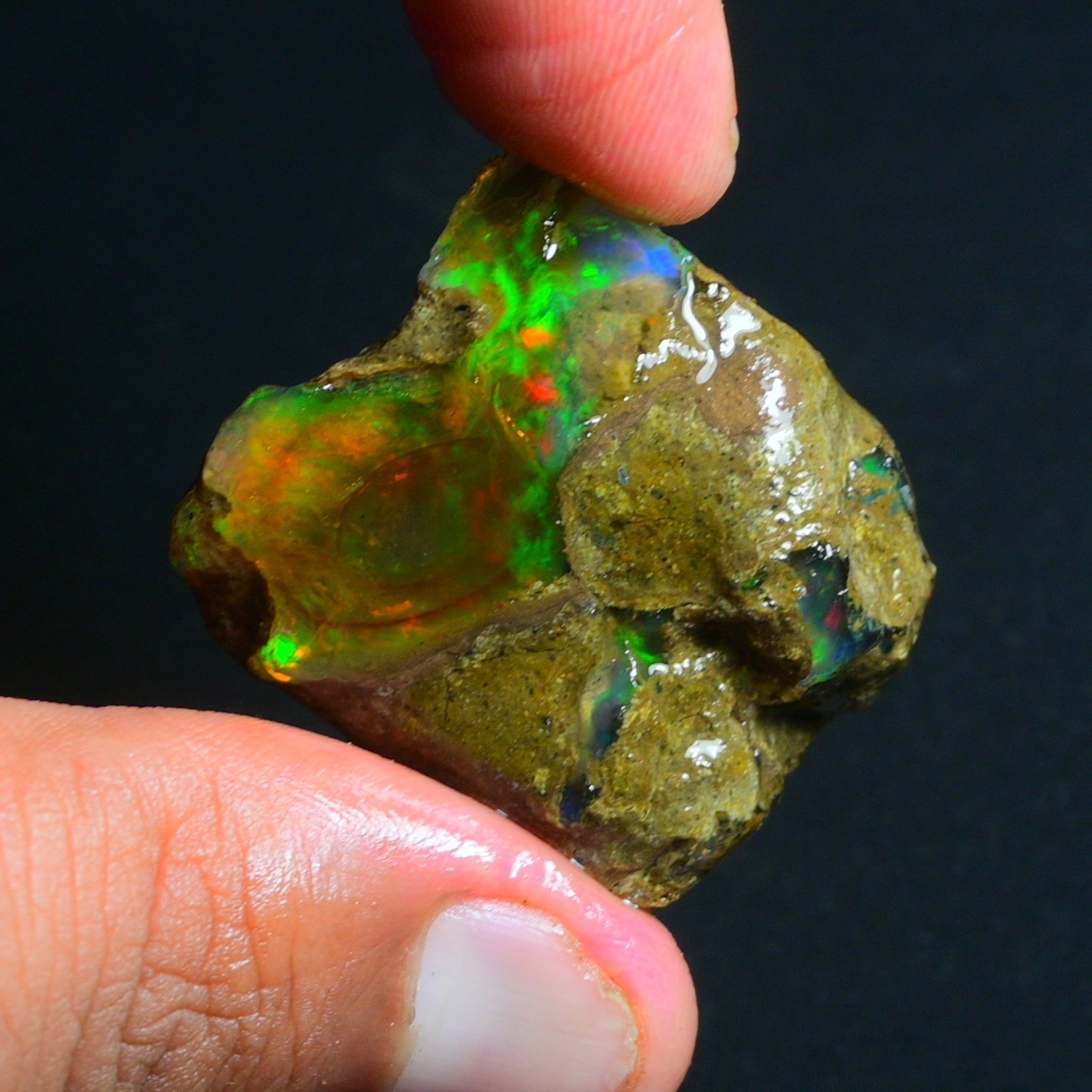 Stunning Multi Fire Natural Ethiopian Oil Opal Rough 88.40 Cts Raw Opal Specimen