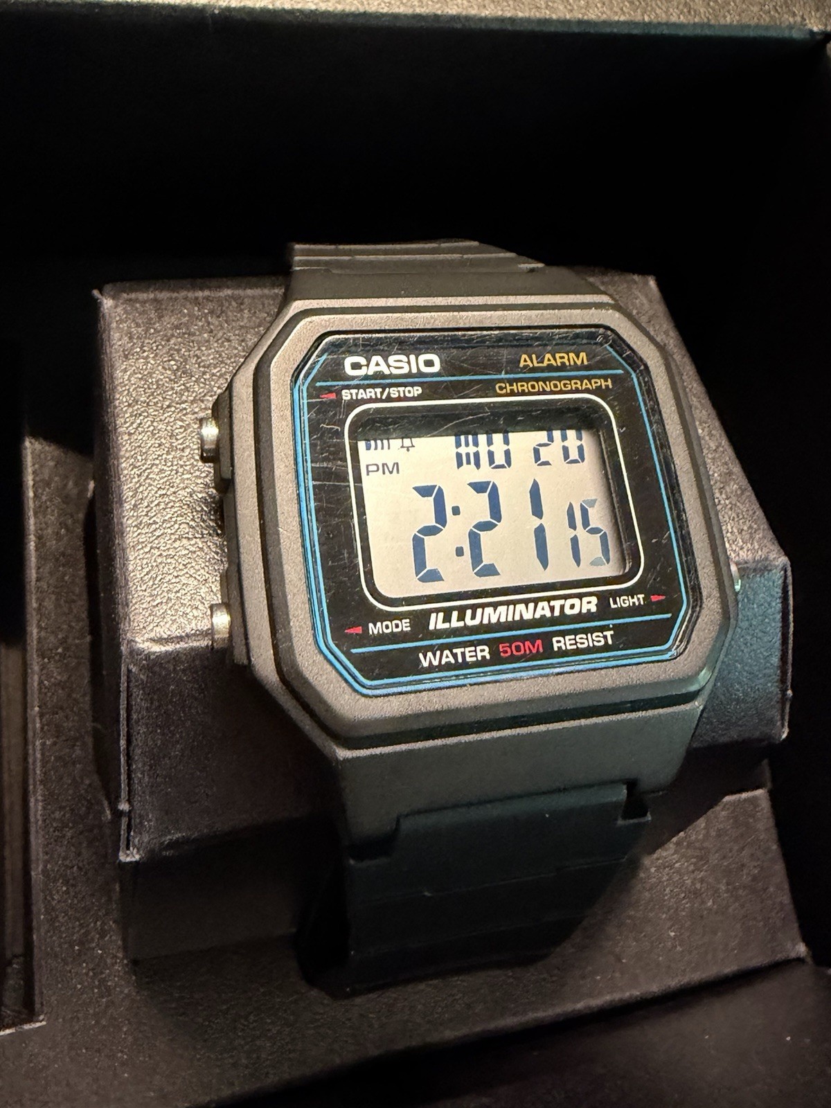 Casio Illuminator W-127H Men’s Digital Quartz Watch – Rubber Strap, Works Great!
