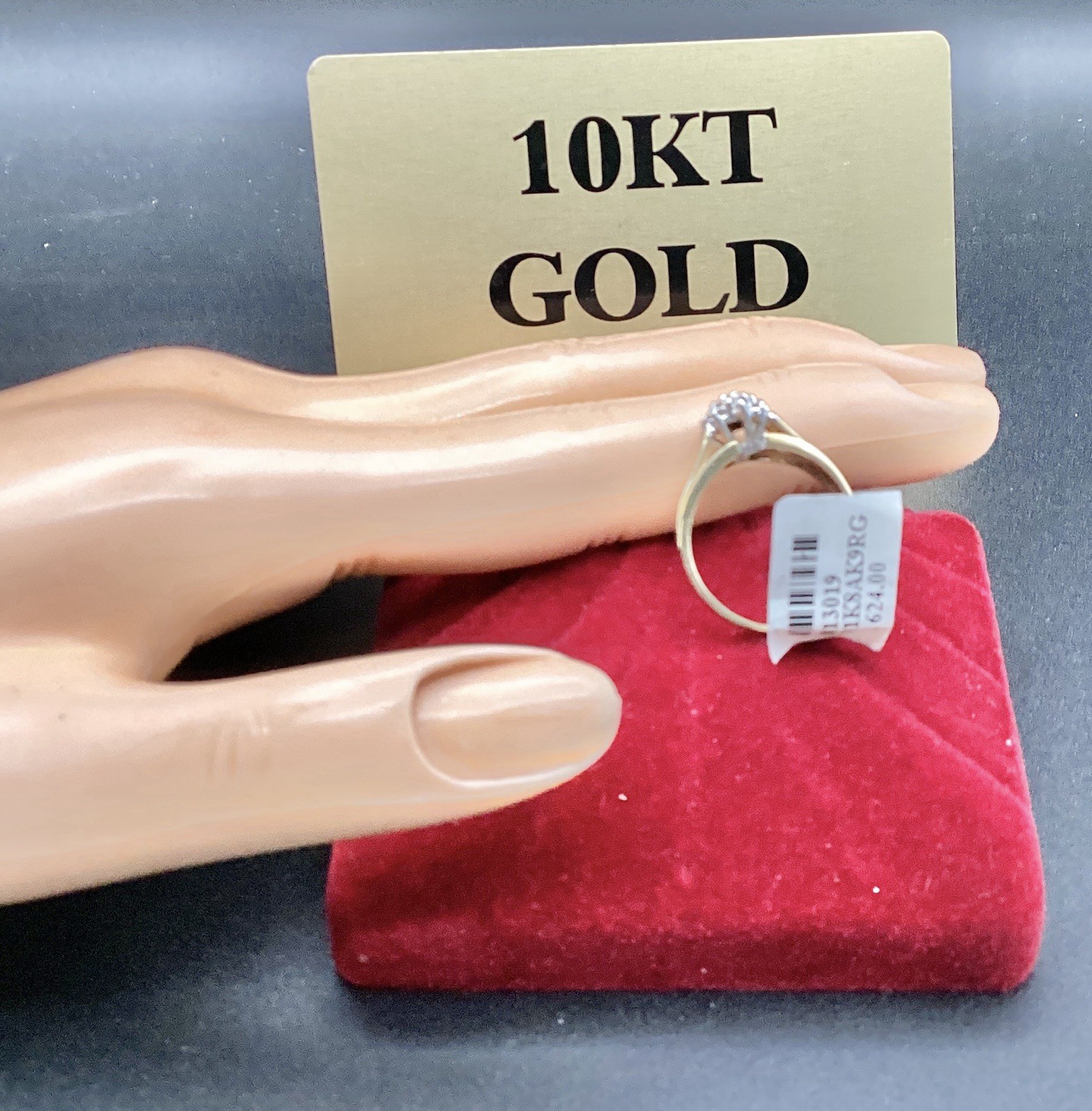 NWT 10 KT Stamped Yellow Gold Women’s 0.15 CTW Cluster Diamond Ring SZ 7.25