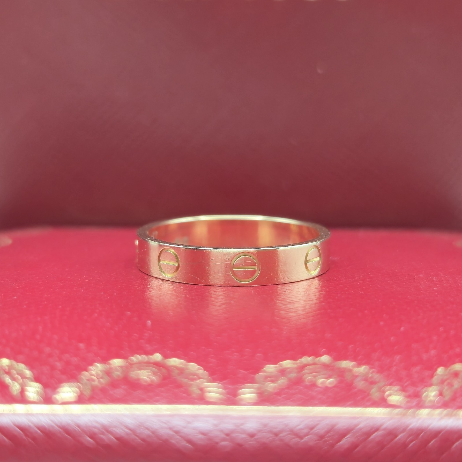 Cartier Love Ring Small Model Size 57 Yellow Gold Au 750 W/ Receipt Certificate