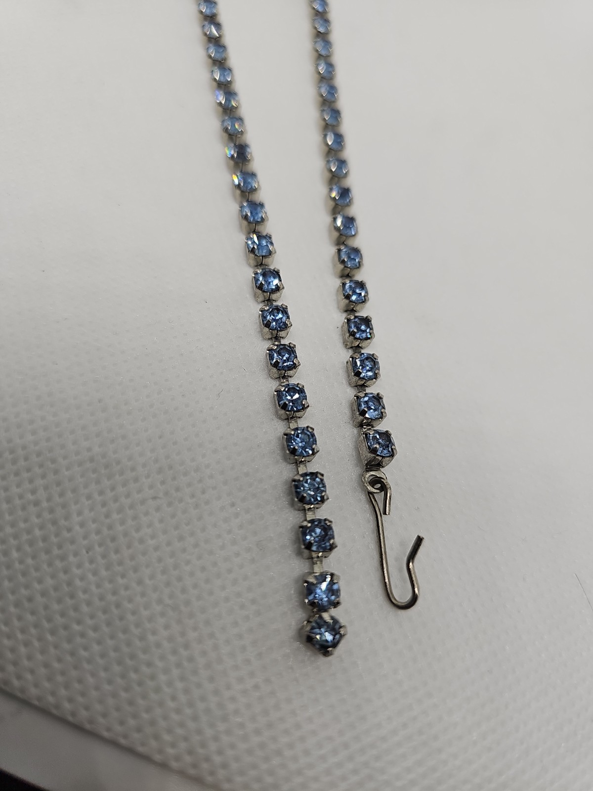 Vintage 1950s Blue Rhinestone Silver Tone Necklace
