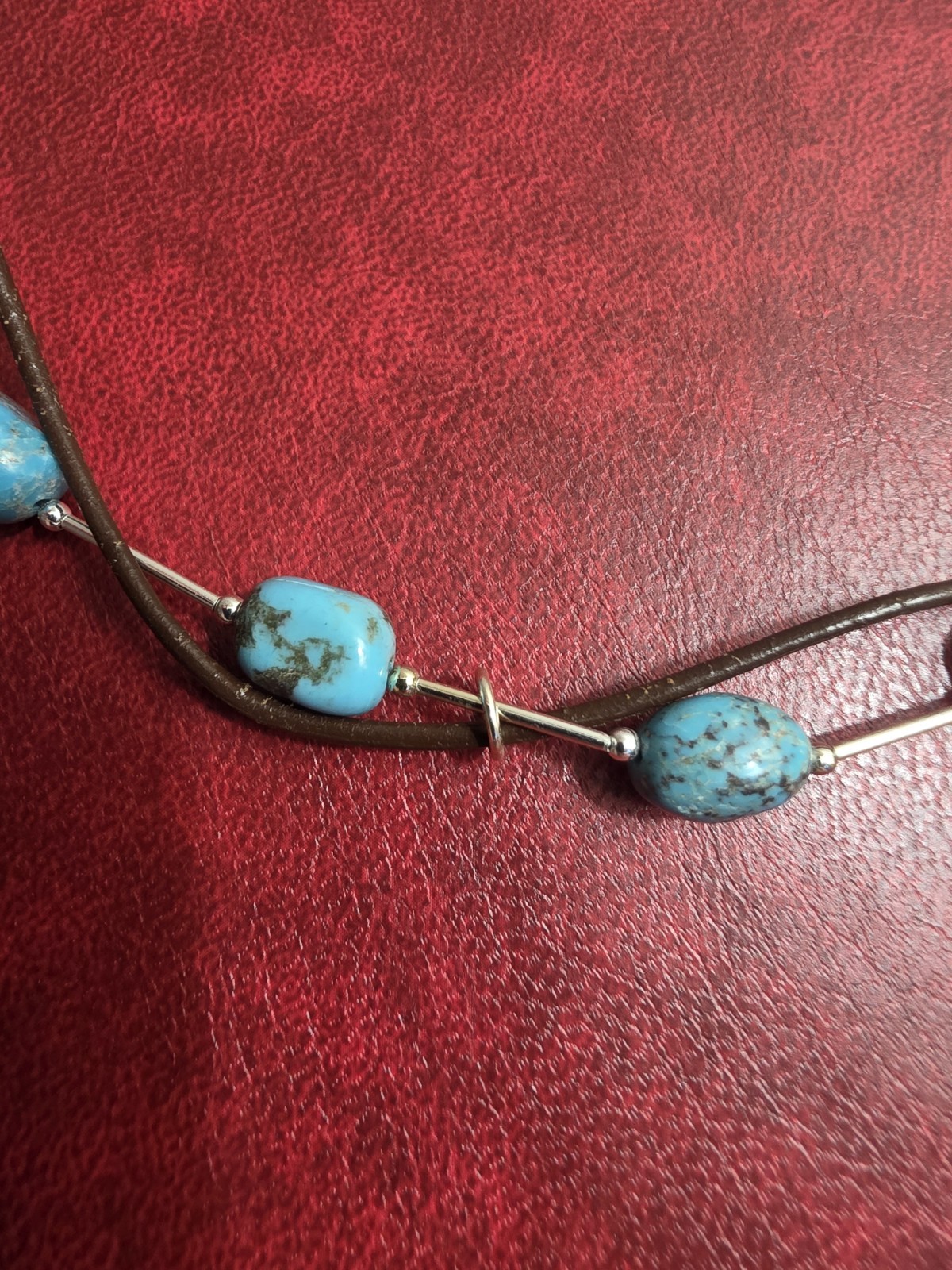 VINTAGE TURQUOISE LIQUID STERLING SILVER 925 NECKLACE Choker. Good Condition.