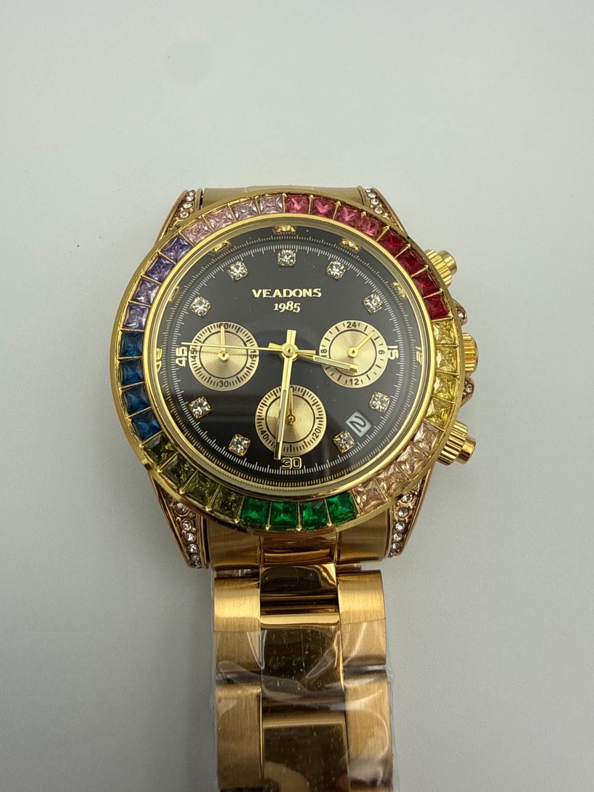 VEADONS 1985 Men’s Chronograph Watch – Gold Finish with Rainbow Crystal Bezel