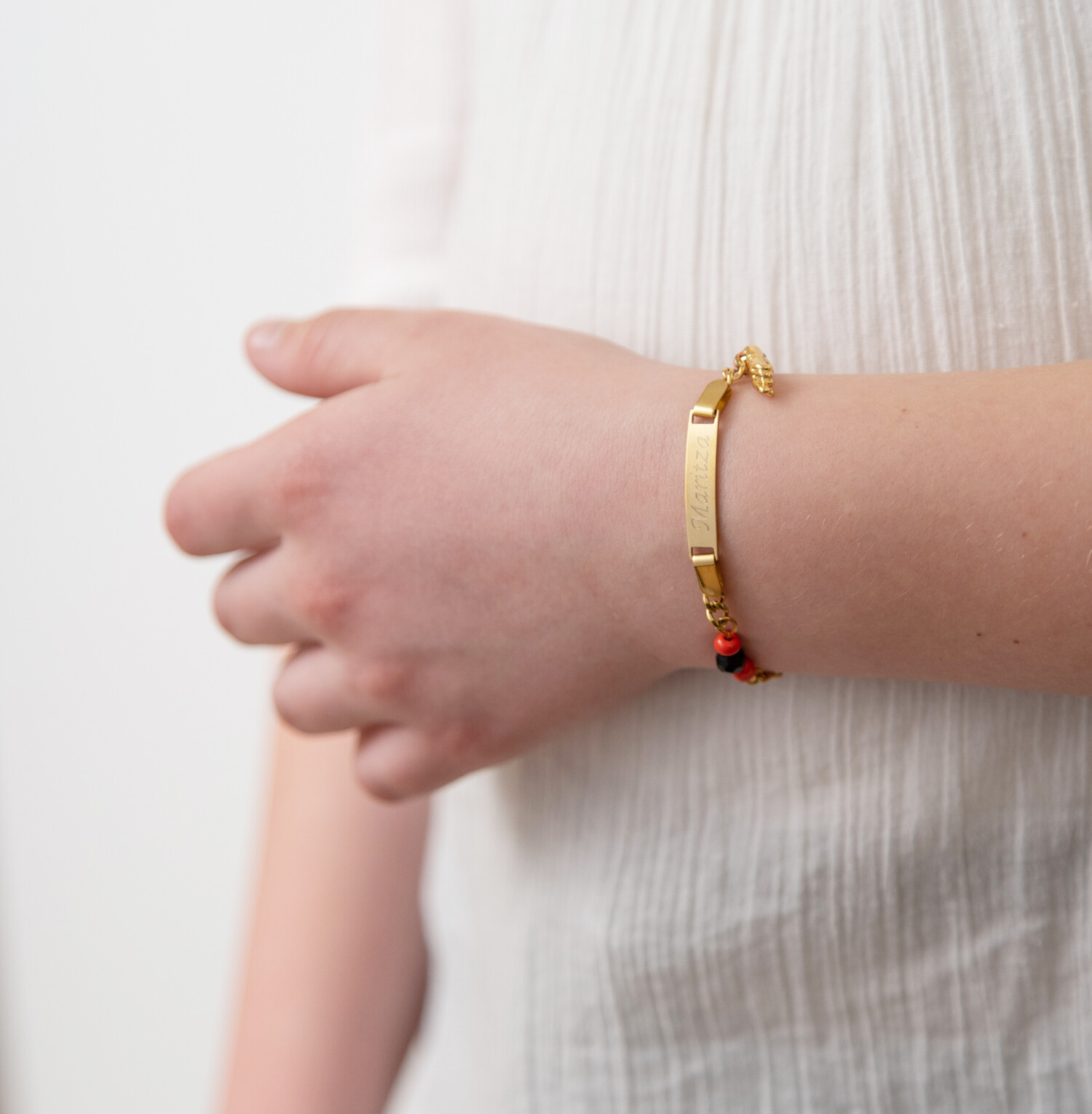 Name Engraving Gold Baby Black Hand Pulsera de Azabache Bracelet for kids