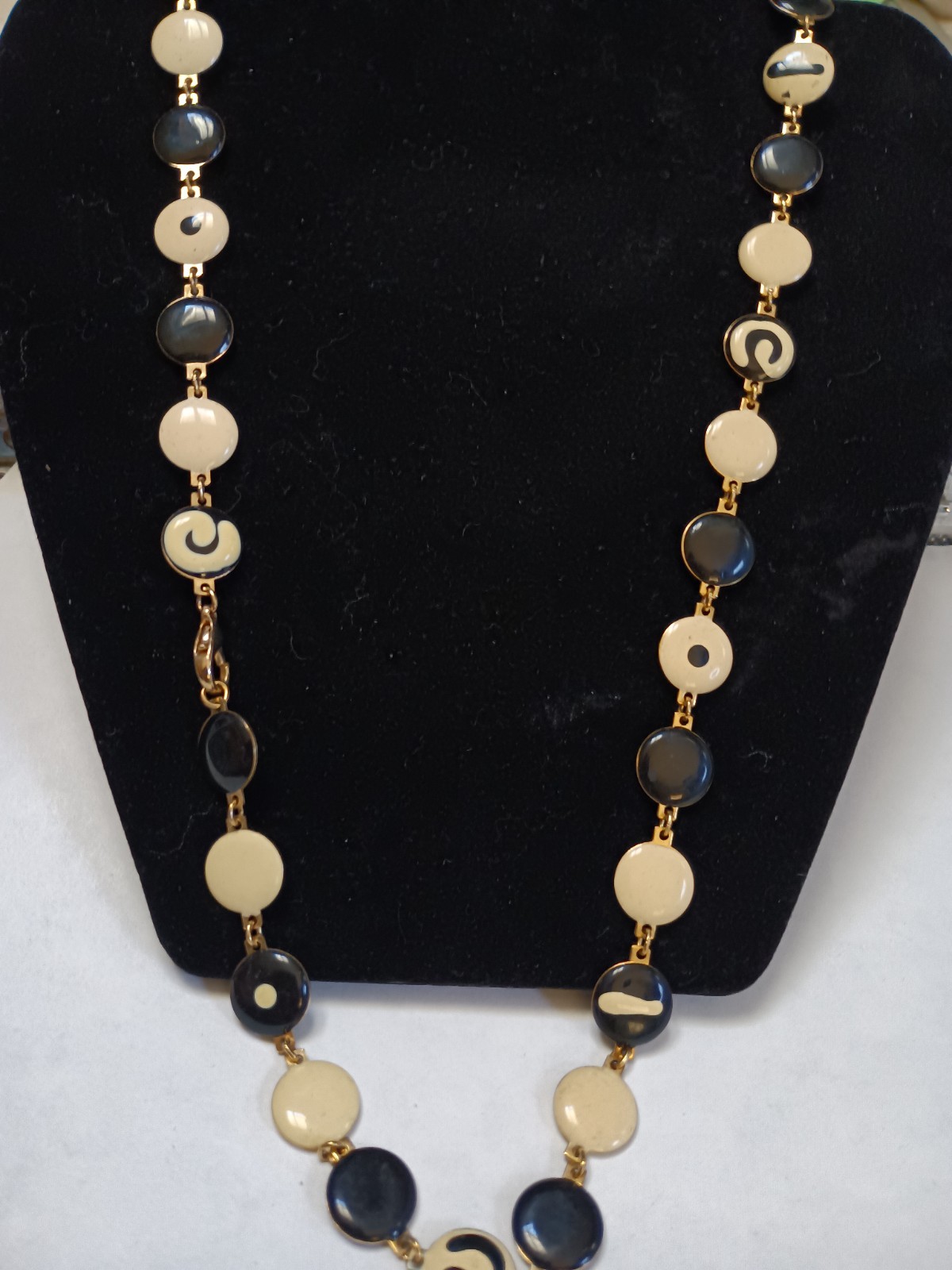 Premier Designs Pure Sophistication Black Cream Enamel Disc Statement Necklace 2