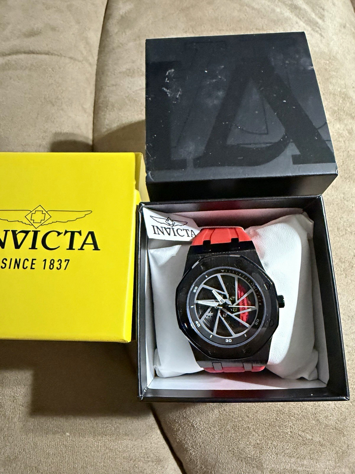 Invicta Men’s speedway rim watch 69491